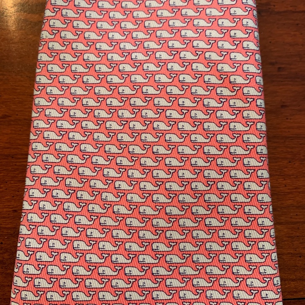 Vineyard Vines Whale Tie